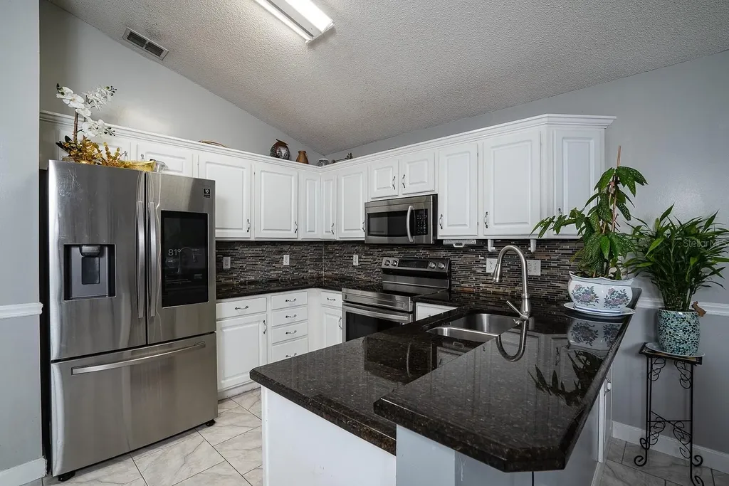 4443 Oakton Drive Orlando FL 32818