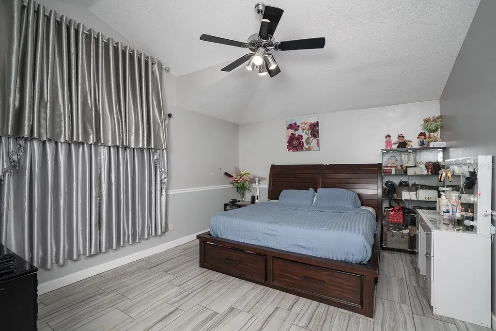 4443 Oakton Drive Orlando FL 32818