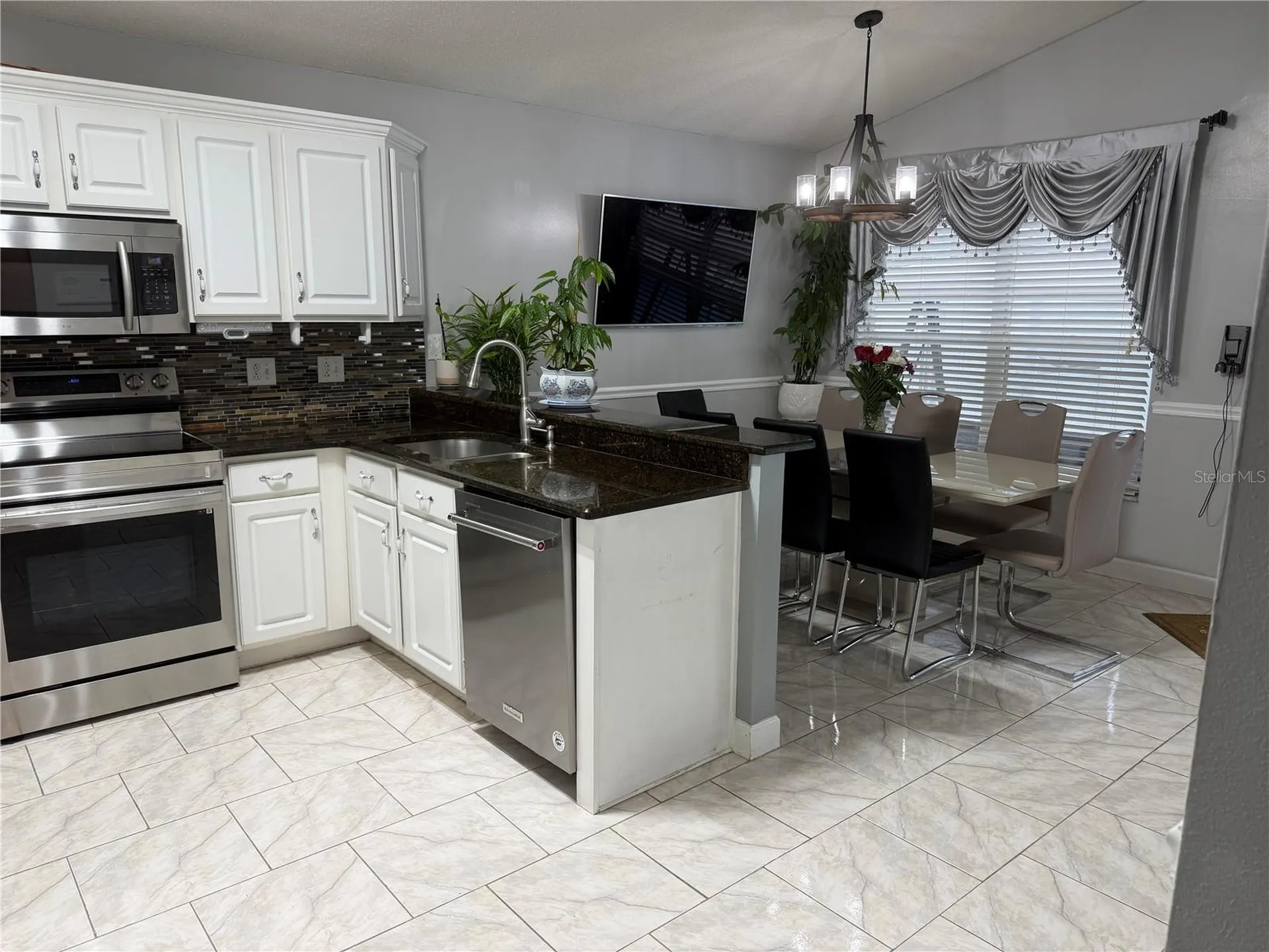 4443 Oakton Drive Orlando FL 32818