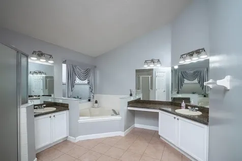4443 Oakton Drive Orlando FL 32818