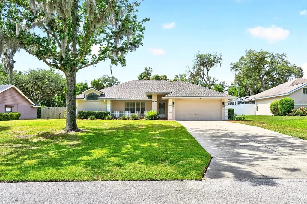10126 Silver Bluff Drive Leesburg FL 34788