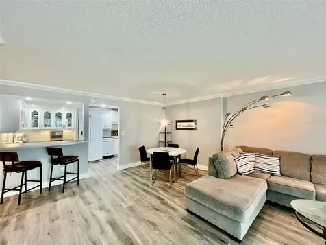 851 Bayway Boulevard Clearwater Beach FL 33767