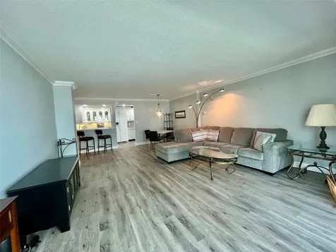 851 Bayway Boulevard Clearwater Beach FL 33767