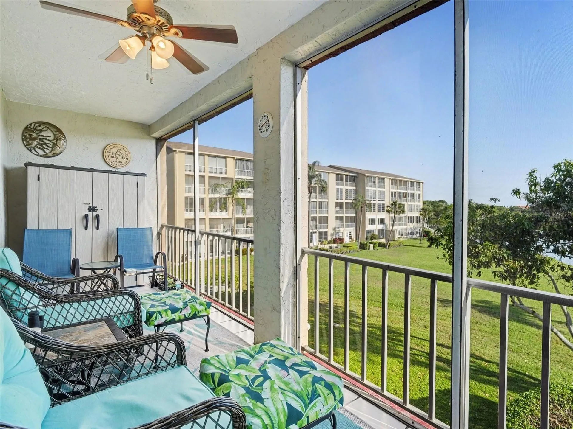 3915 Lake Bayshore Drive Bradenton FL 34205
