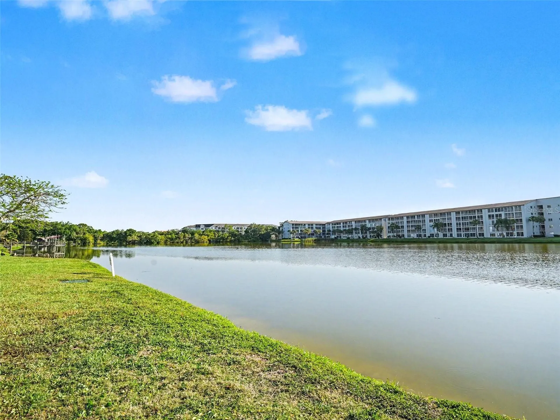 3915 Lake Bayshore Drive Bradenton FL 34205