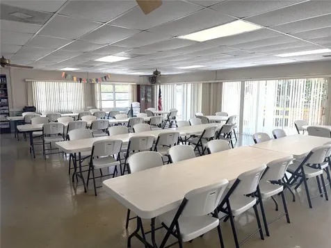 3915 Lake Bayshore Drive Bradenton FL 34205