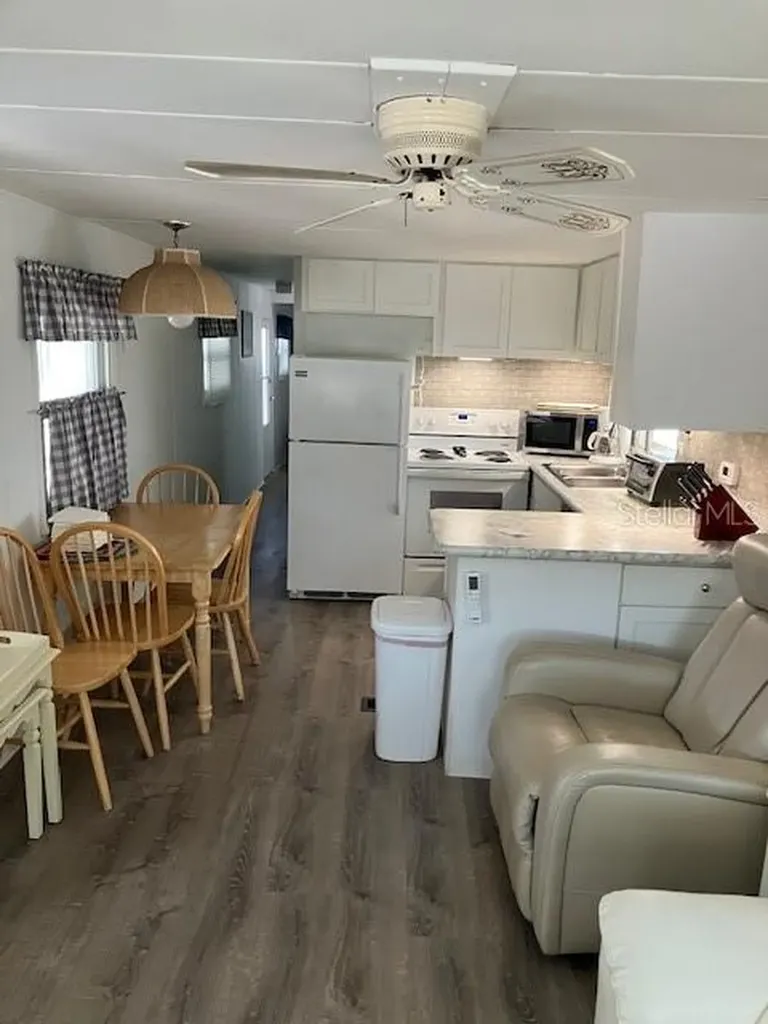 800 Chesapeake Drive Tarpon Springs FL 34689