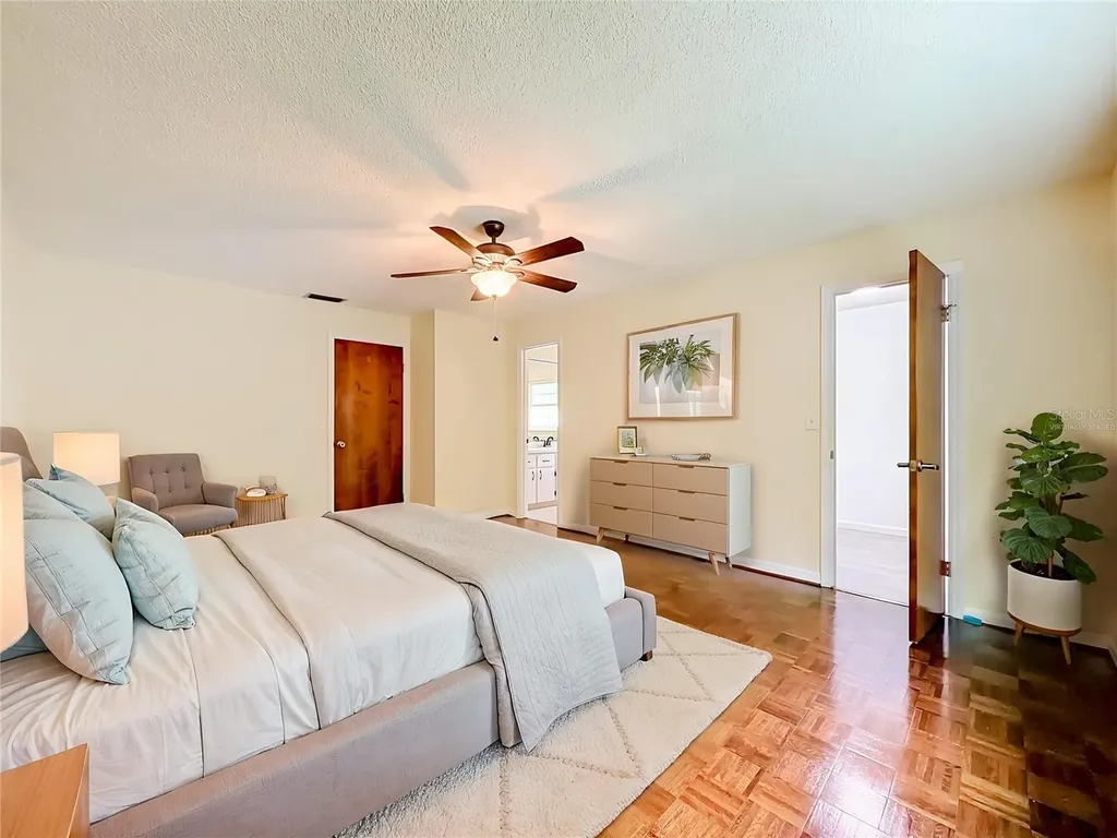 13530 Berkshire Court Grand Island FL 32735