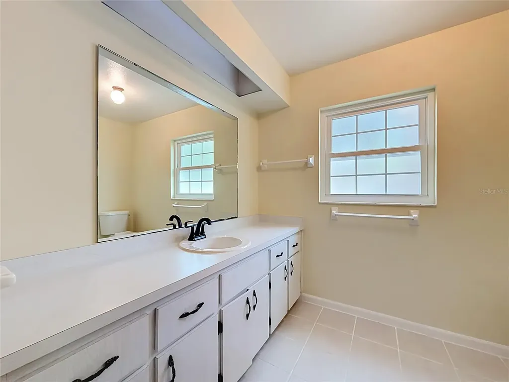 13530 Berkshire Court Grand Island FL 32735