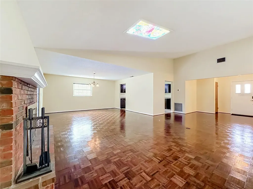 13530 Berkshire Court Grand Island FL 32735