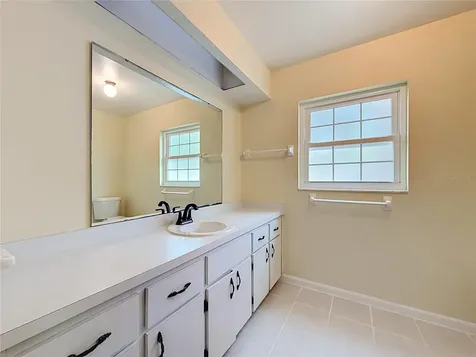 13530 Berkshire Court Grand Island FL 32735
