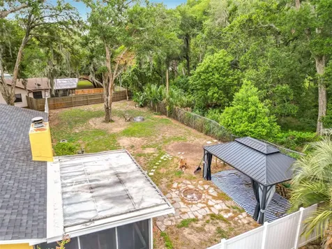 13530 Berkshire Court Grand Island FL 32735