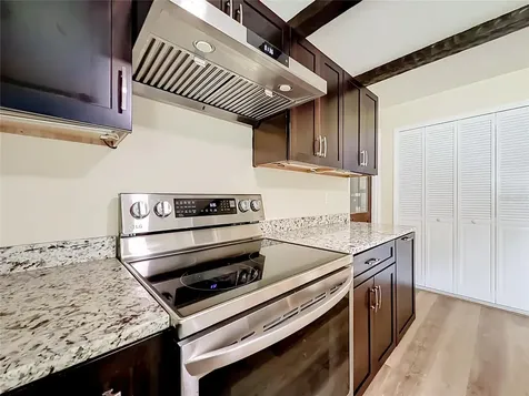 13530 Berkshire Court Grand Island FL 32735