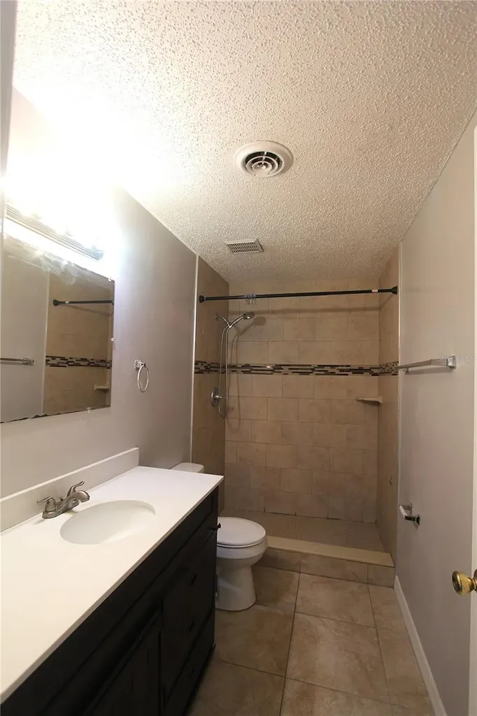 5647 20th Street Zephyrhills FL 33542