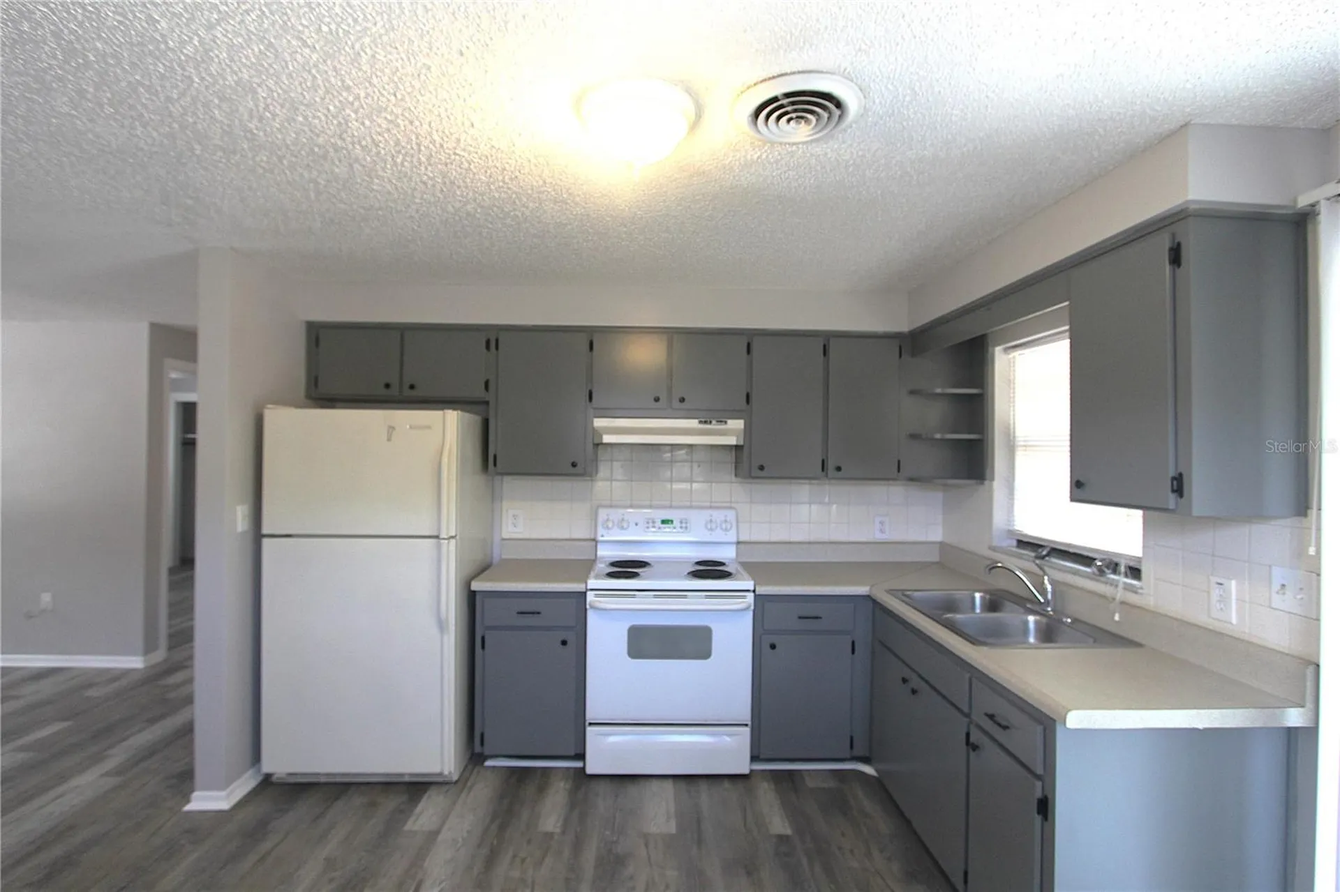5647 20th Street Zephyrhills FL 33542
