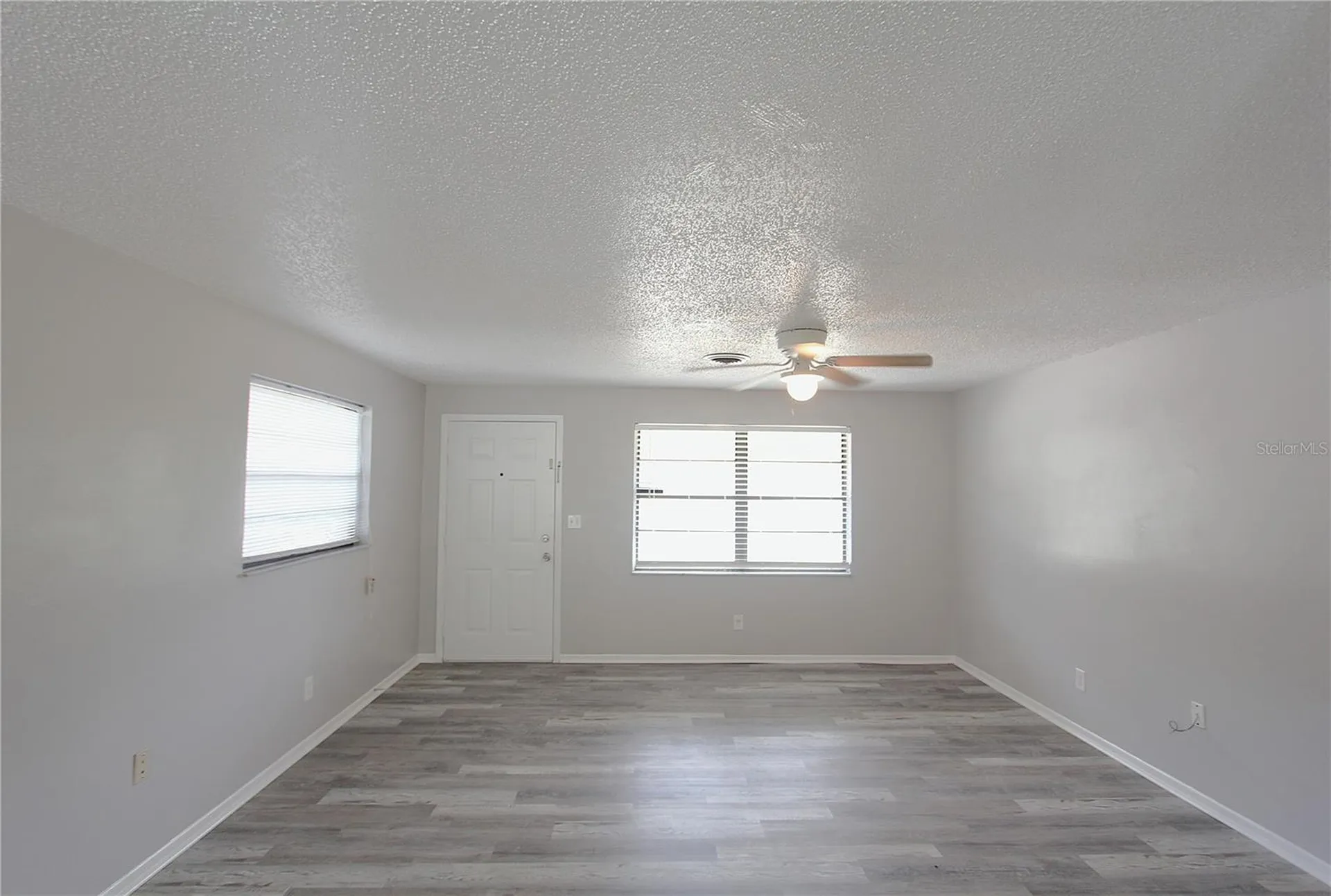 5647 20th Street Zephyrhills FL 33542