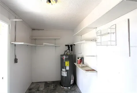 5647 20th Street Zephyrhills FL 33542