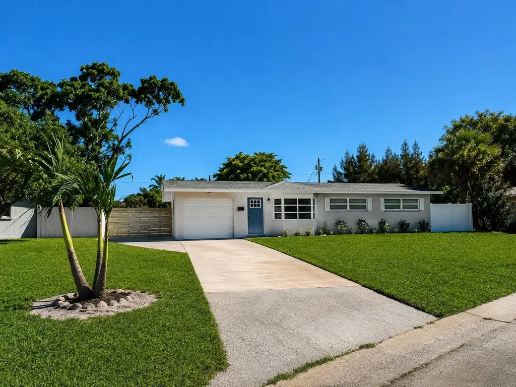 4185 Barracuda Drive SE St Petersburg FL 33705