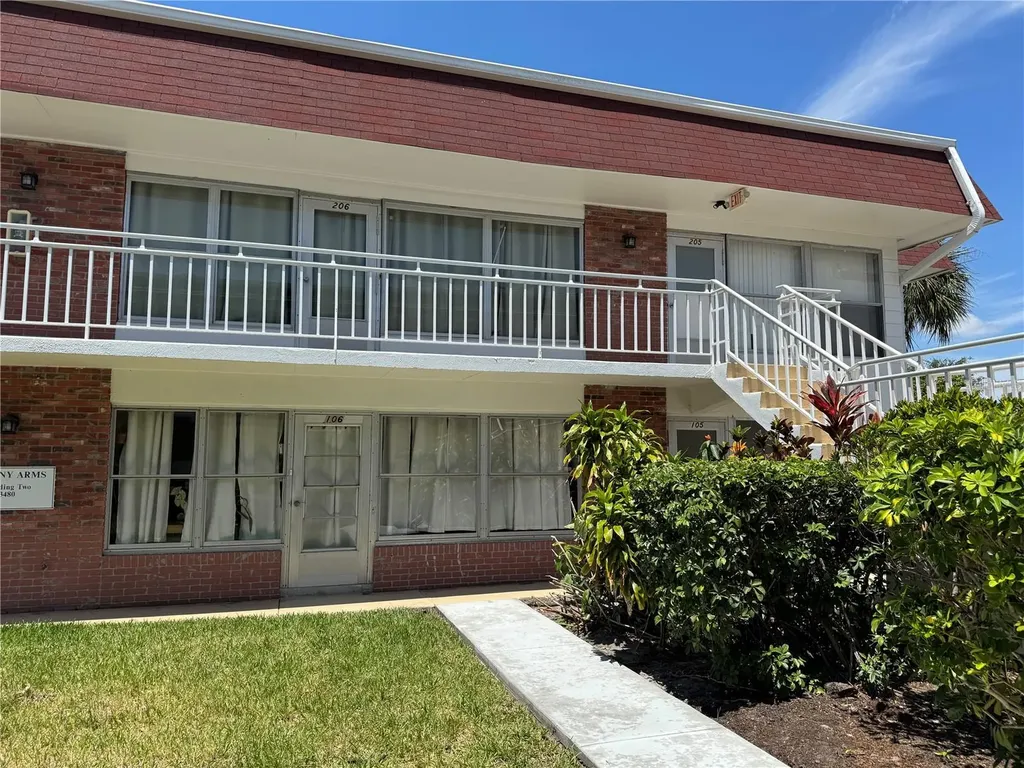 3480 32nd Avenue N St Petersburg FL 33713