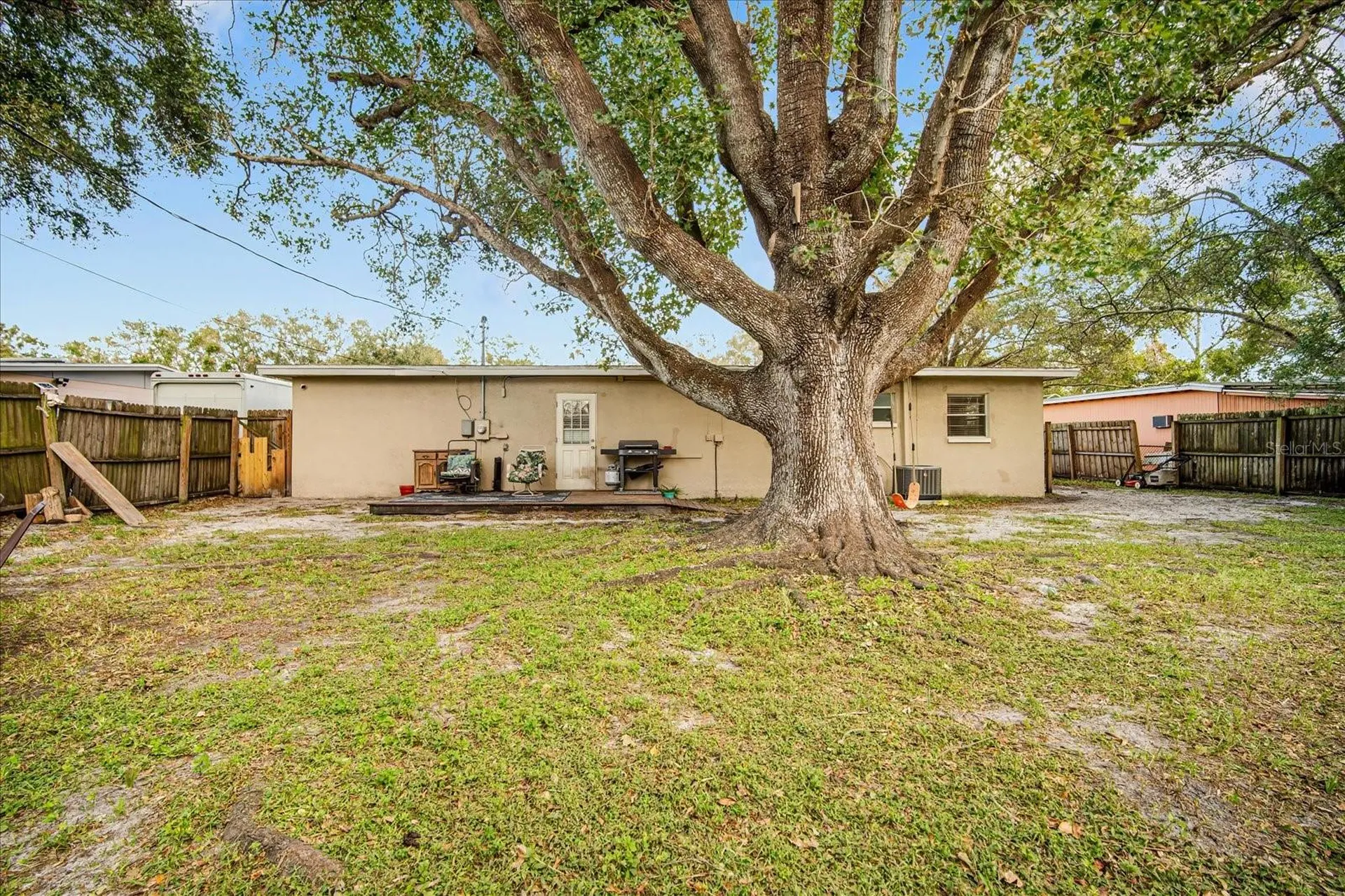9064 93rd Street Seminole FL 33777