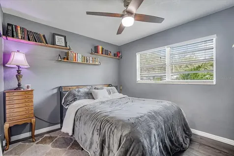 9064 93rd Street Seminole FL 33777