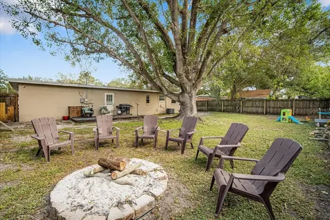 9064 93rd Street Seminole FL 33777