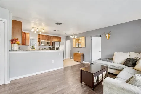 9064 93rd Street Seminole FL 33777