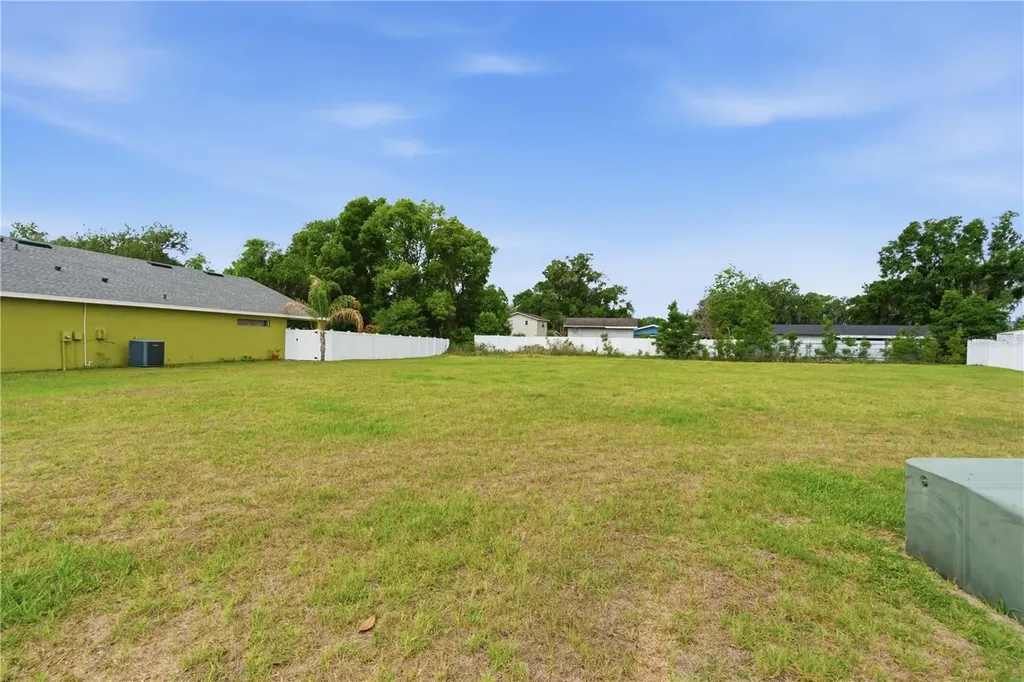 307 Lisa Ann Court Plant City FL 33563