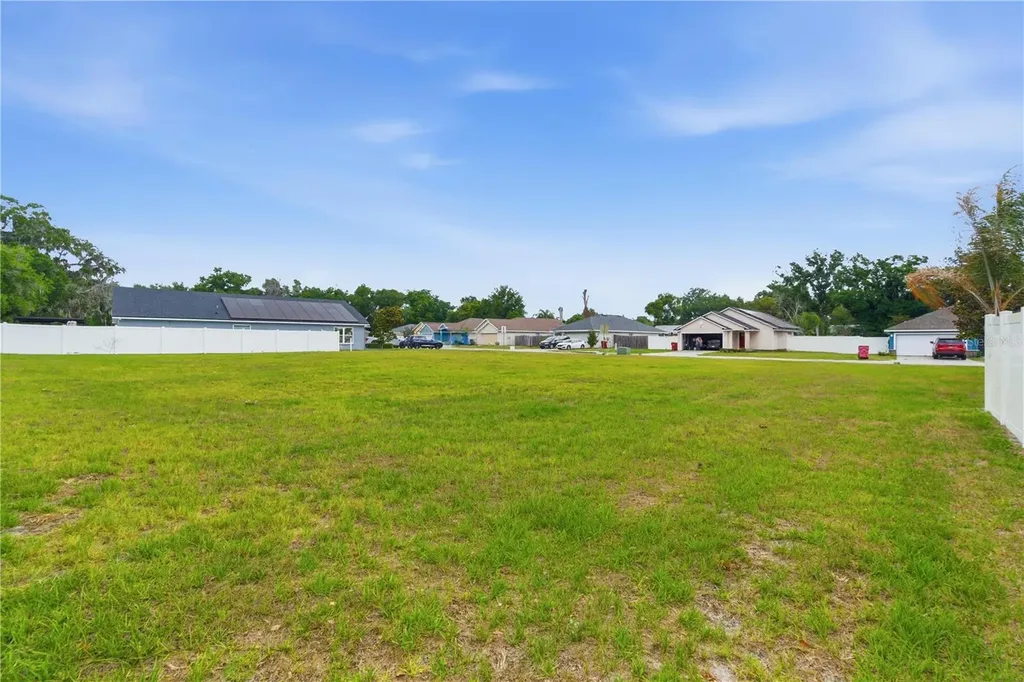 307 Lisa Ann Court Plant City FL 33563