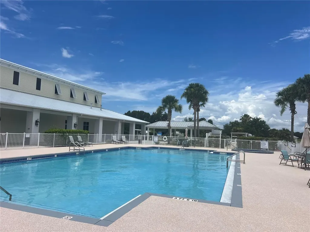 4800 SE 94th Avenue Webster FL 33597