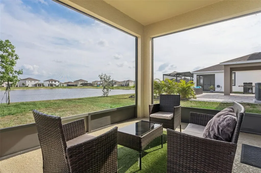 9119 Forge Breeze Loop Wesley Chapel FL 33545