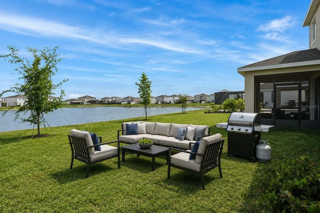 9119 Forge Breeze Loop Wesley Chapel FL 33545