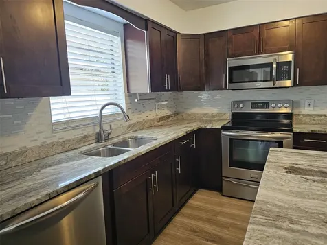 3128 W Varn Avenue Tampa FL 33611