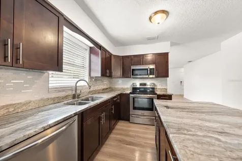 3128 W Varn Avenue Tampa FL 33611