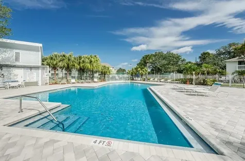 455 Alt 19 S Palm Harbor FL 34683