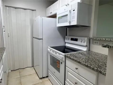 455 Alt 19 S Palm Harbor FL 34683