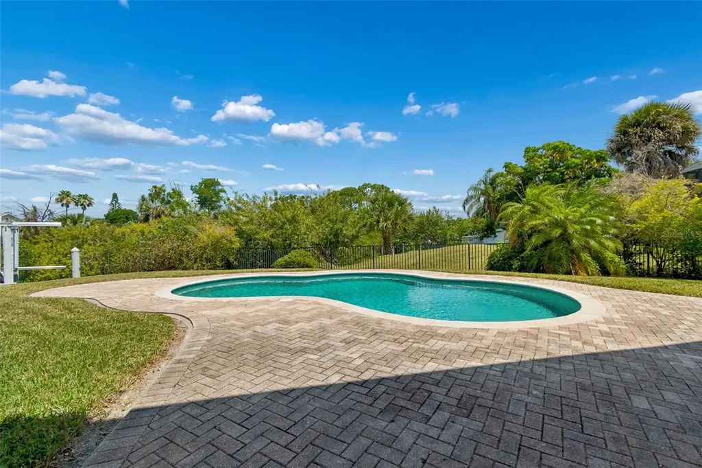 435 Westwinds Drive Palm Harbor FL 34683