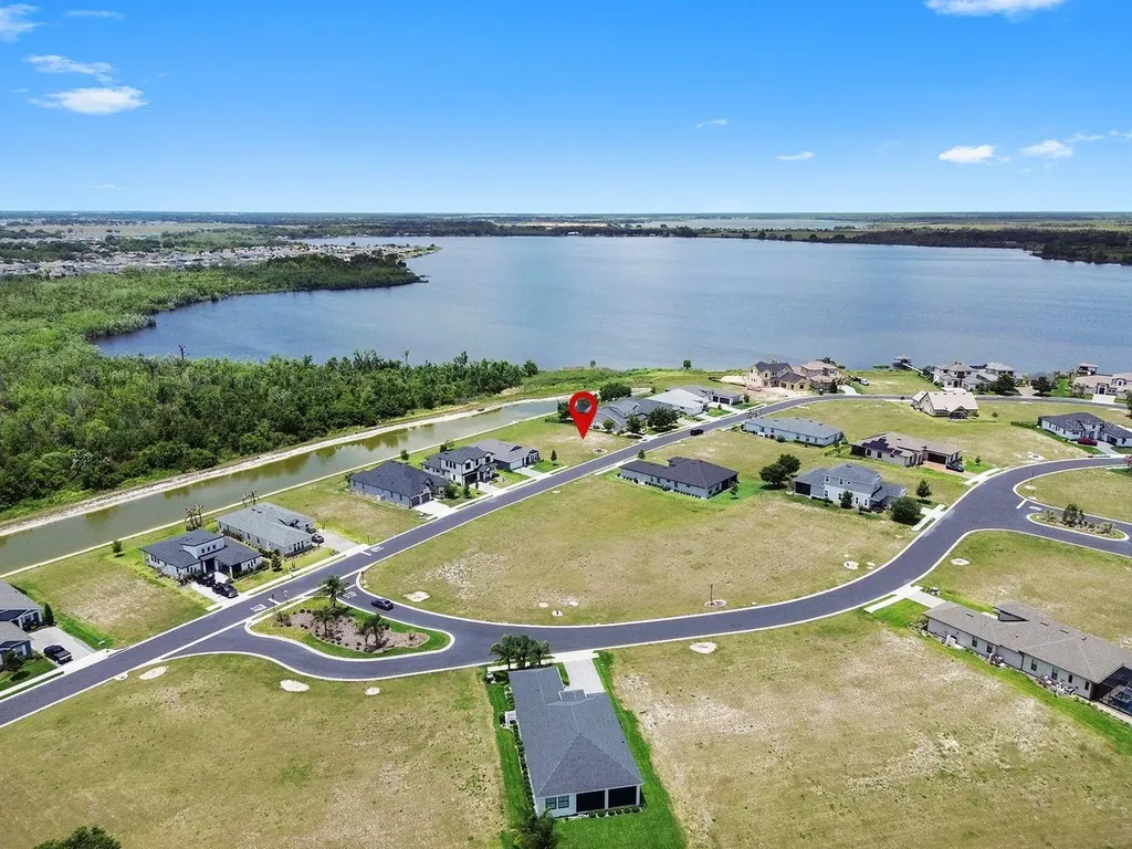 497 Adams View Lane Auburndale FL 33823