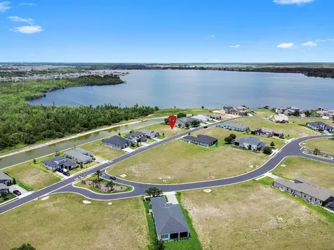 497 Adams View Lane Auburndale FL 33823