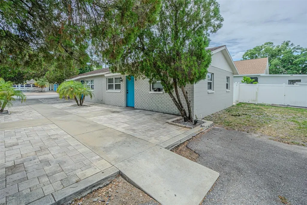 7226 Donald Avenue Tampa FL 33614