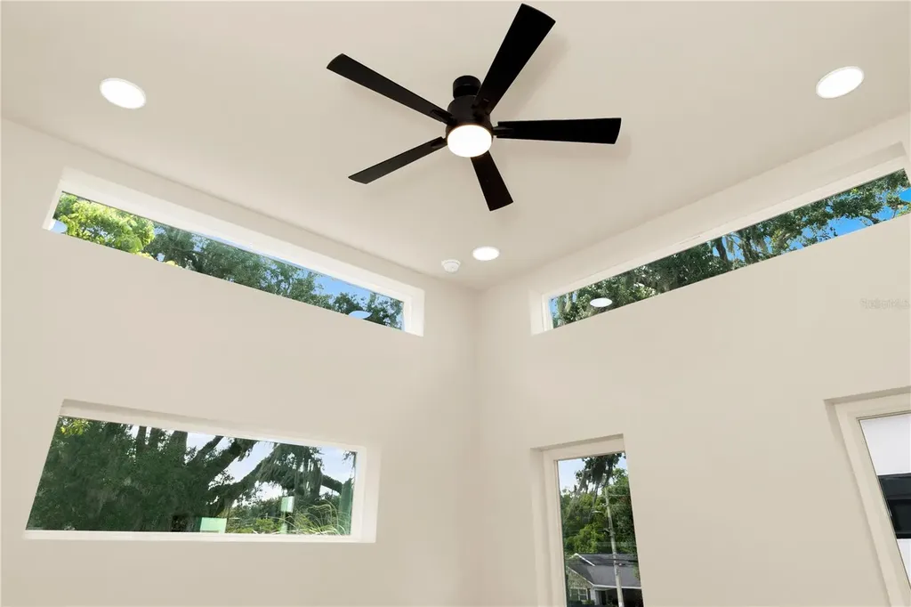 102 W Princeton Street Orlando FL 32804
