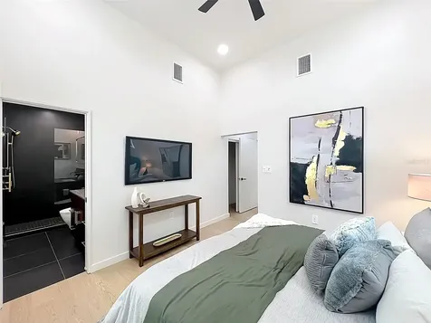102 W Princeton Street Orlando FL 32804