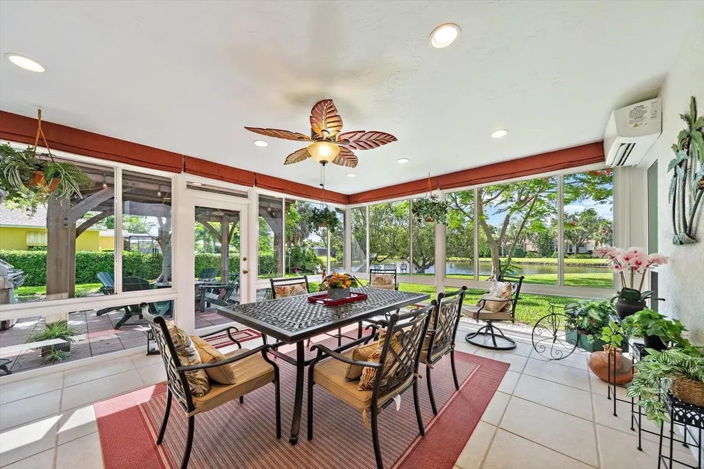 4352 Kingston Loop Sarasota FL 34238
