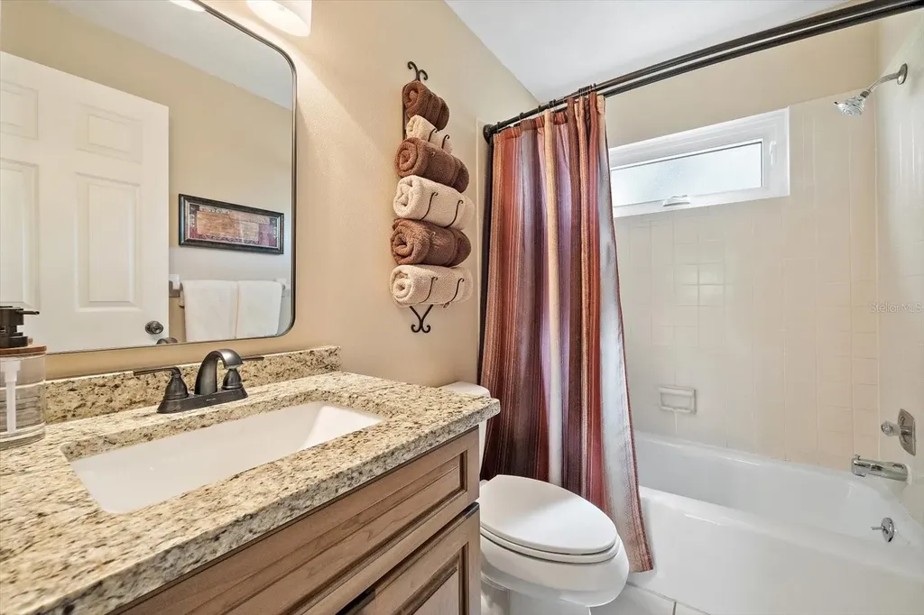 4352 Kingston Loop Sarasota FL 34238