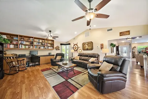 4352 Kingston Loop Sarasota FL 34238