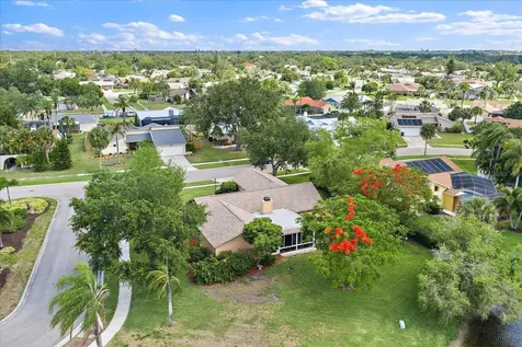 4352 Kingston Loop Sarasota FL 34238