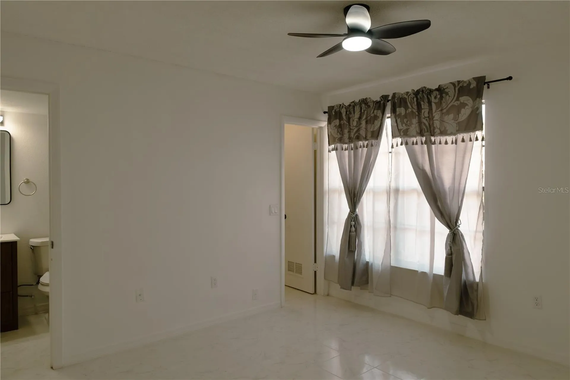 6077 Village Circle Orlando FL 32822