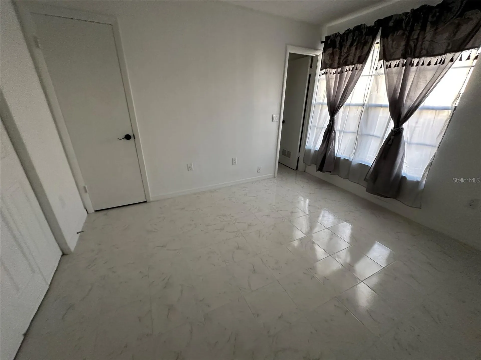 6077 Village Circle Orlando FL 32822