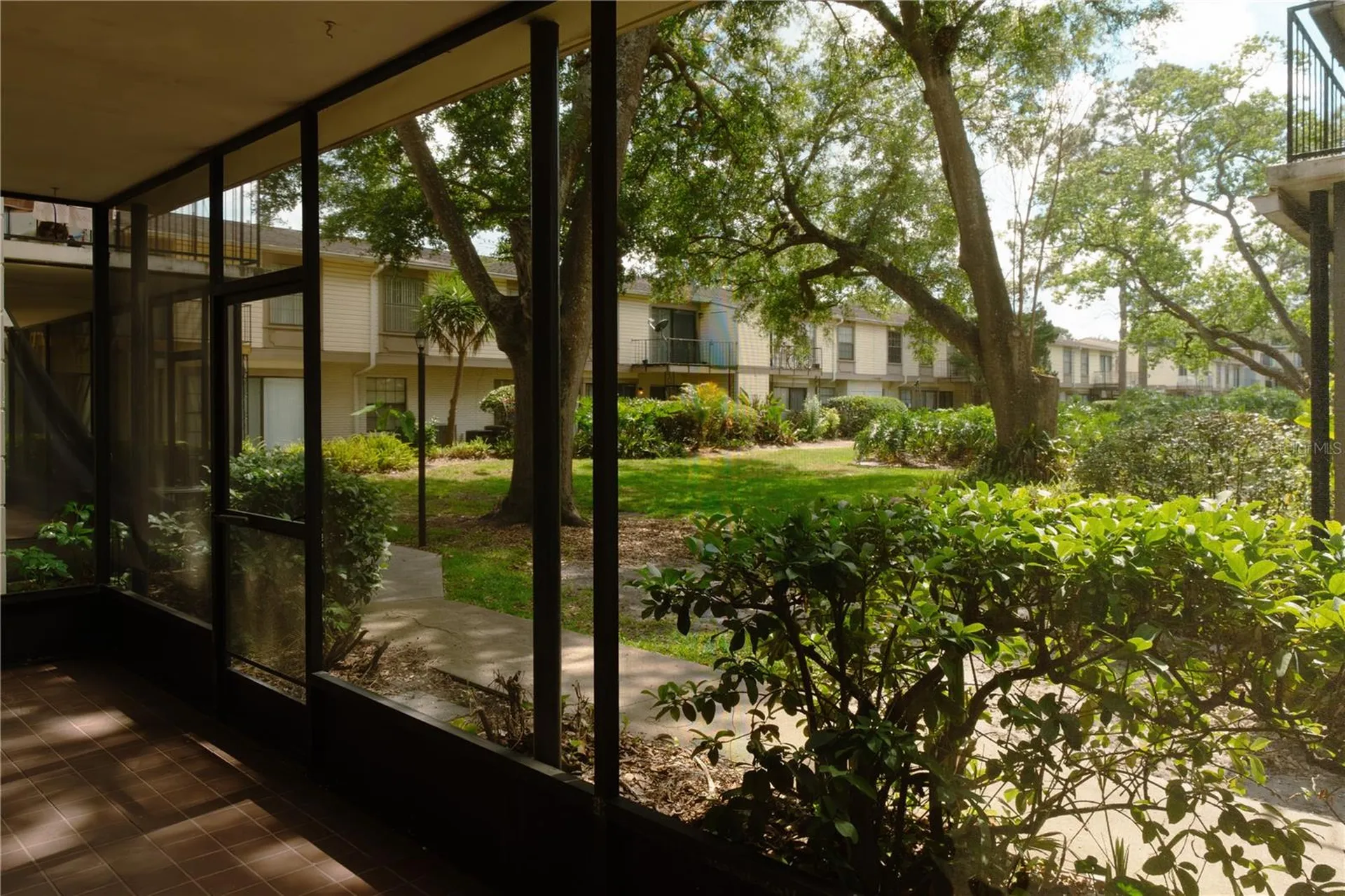 6077 Village Circle Orlando FL 32822