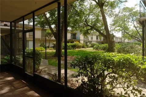 6077 Village Circle Orlando FL 32822